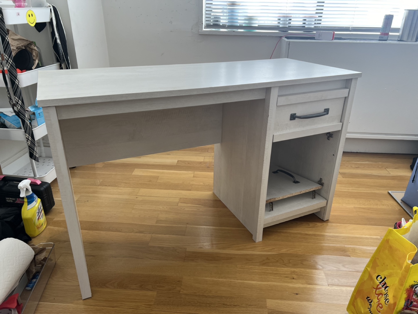 FREE DESK AS IS - photo 4