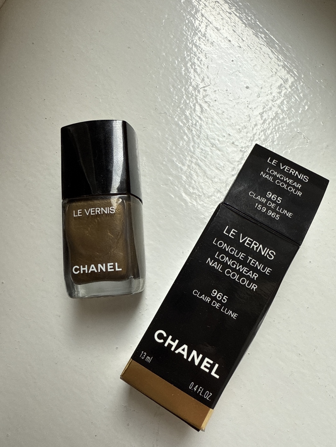 Chanel Le Vernis Longwear Nail Color 965 Clair de Lune