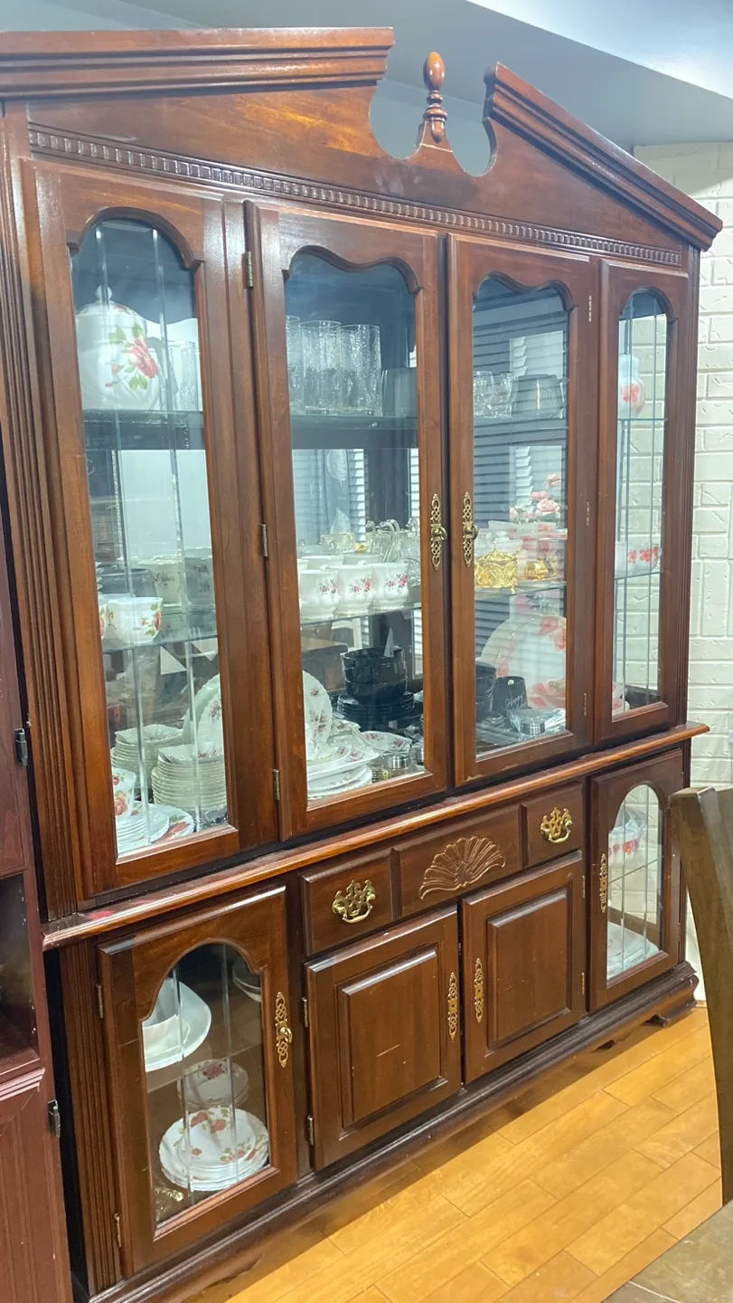 Wooden China Cabinet image indicator(2)