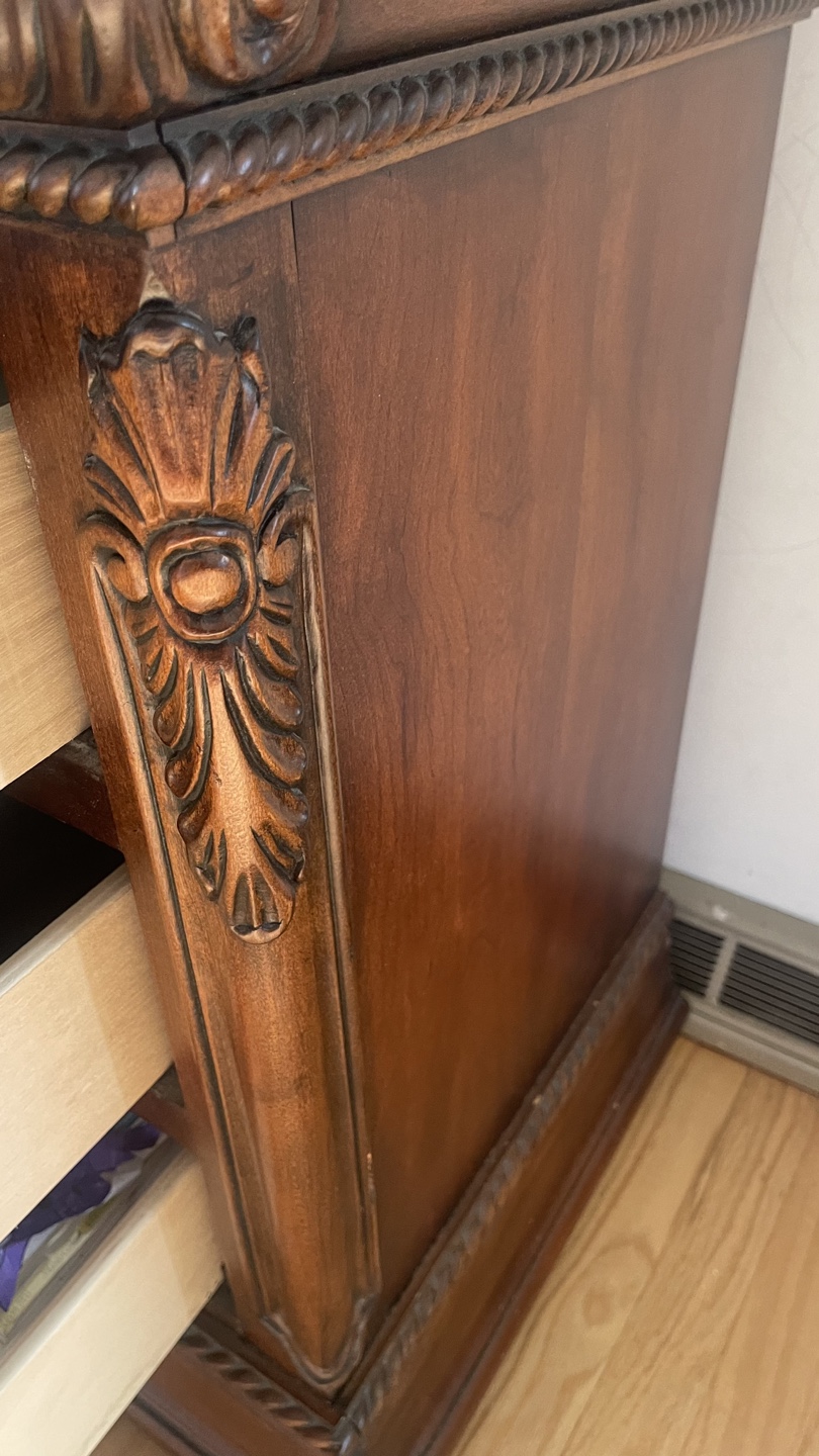 Universal Furniture Wood Chest of 3 Drawers check more pictures - photo 4