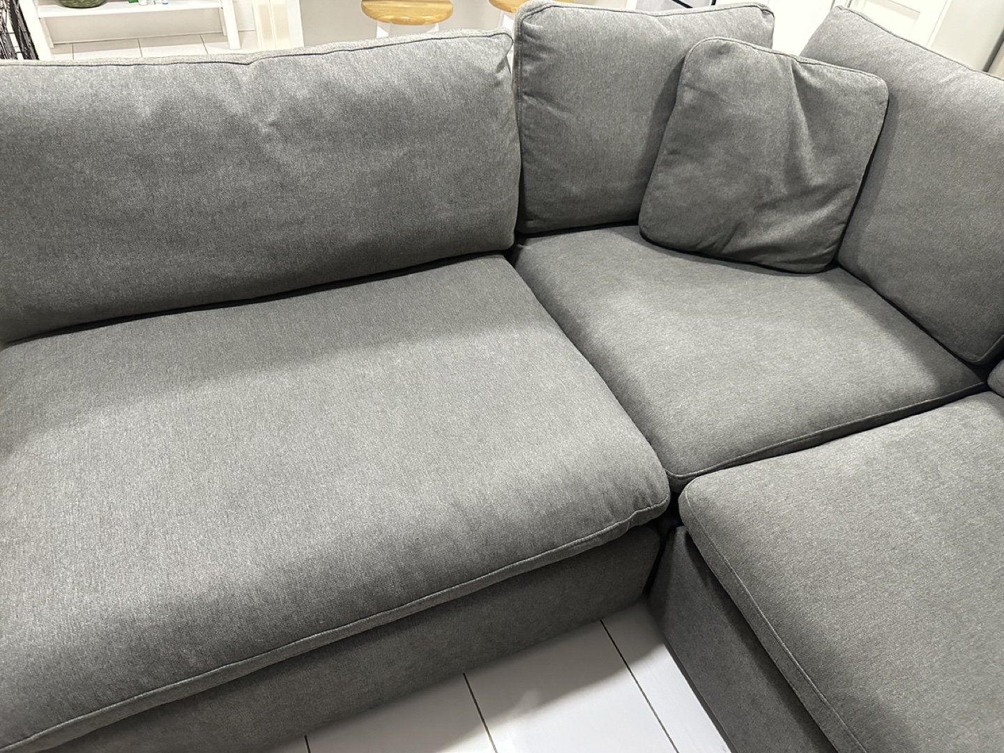 Leons Sectional Sofa - photo 3