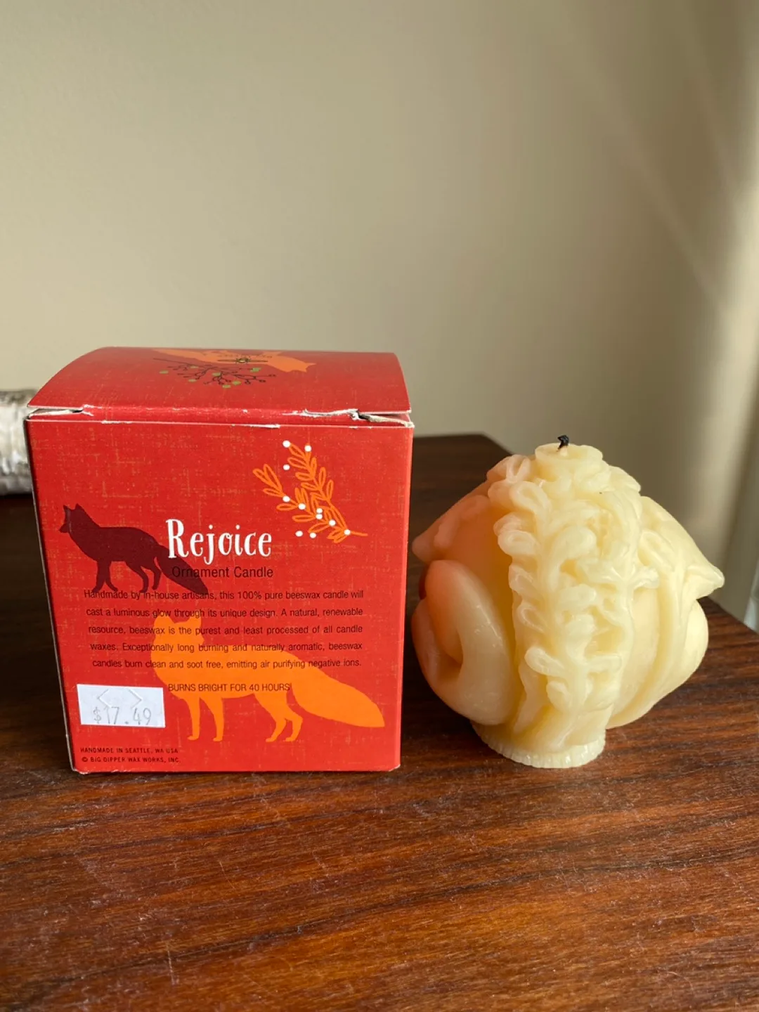 Handmade Beeswax Fox Ornament Candle image indicator(2)