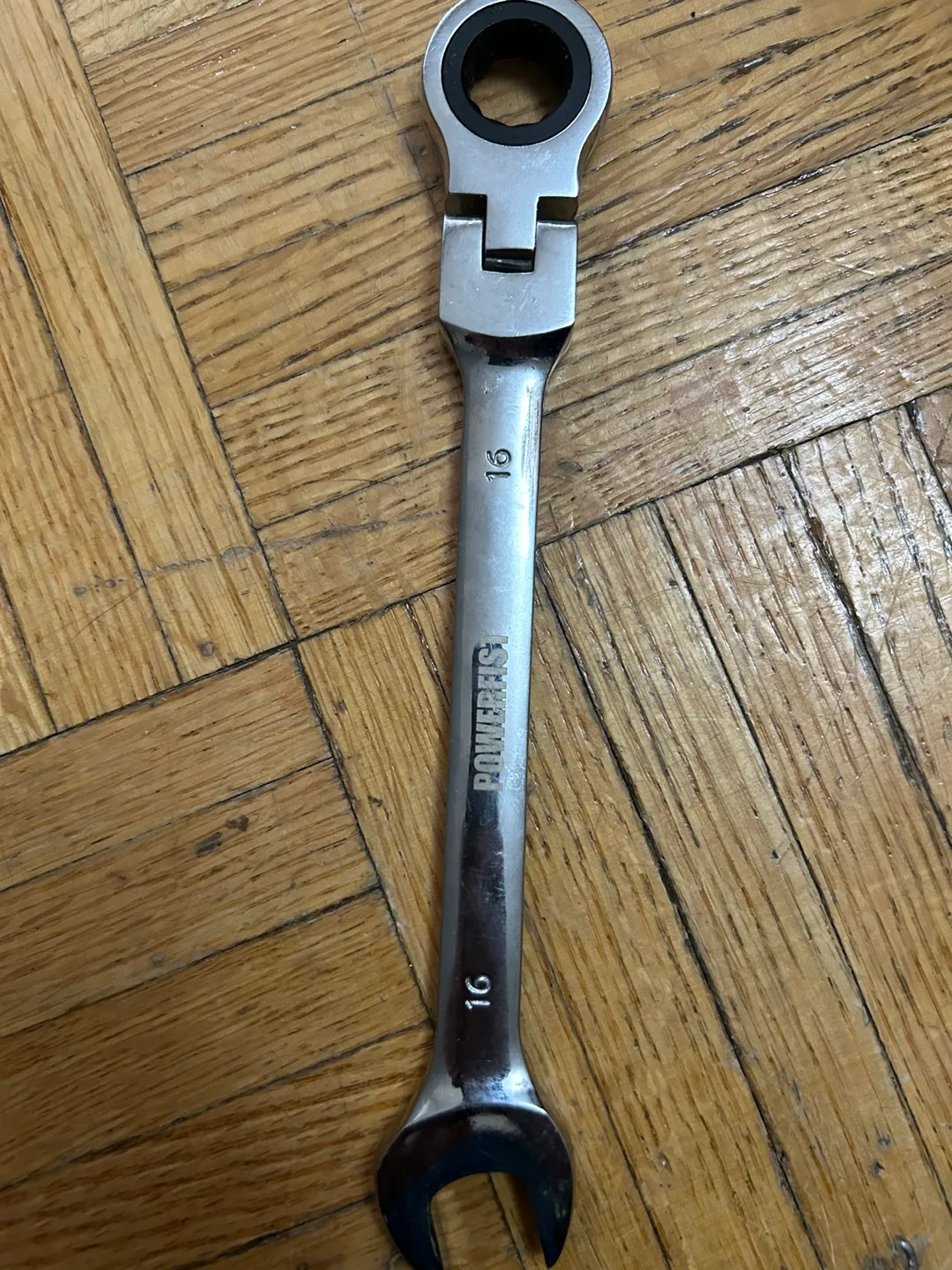 Ratcheting Wrench thumbnail