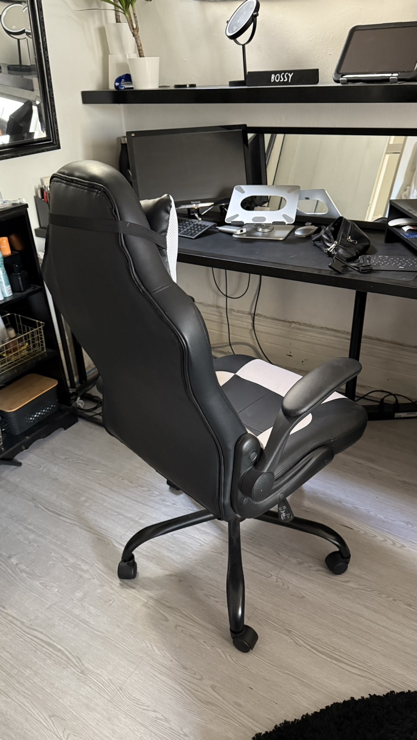 Gaming Chair - photo 2