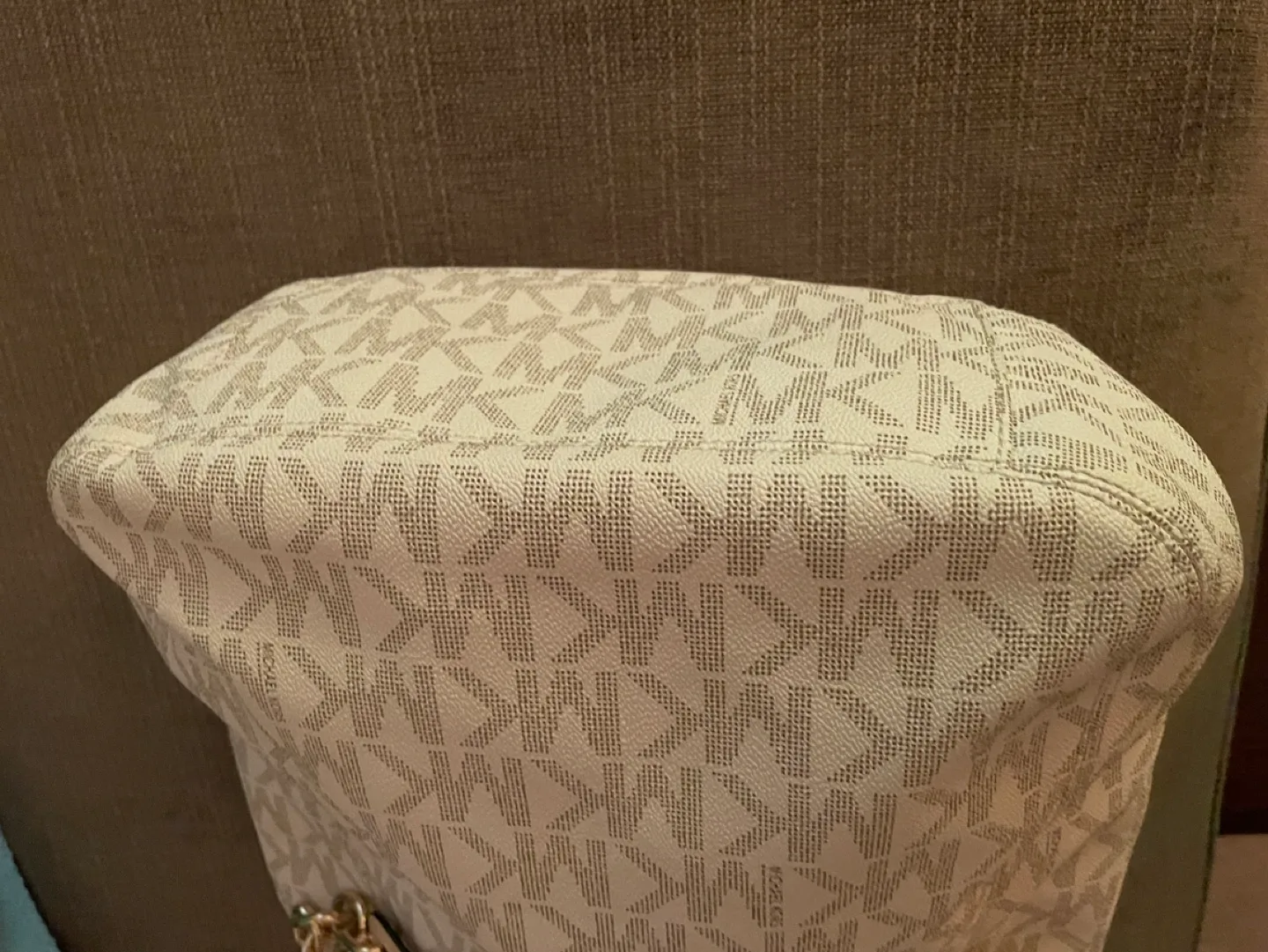 Michael kors bag image indicator(3)