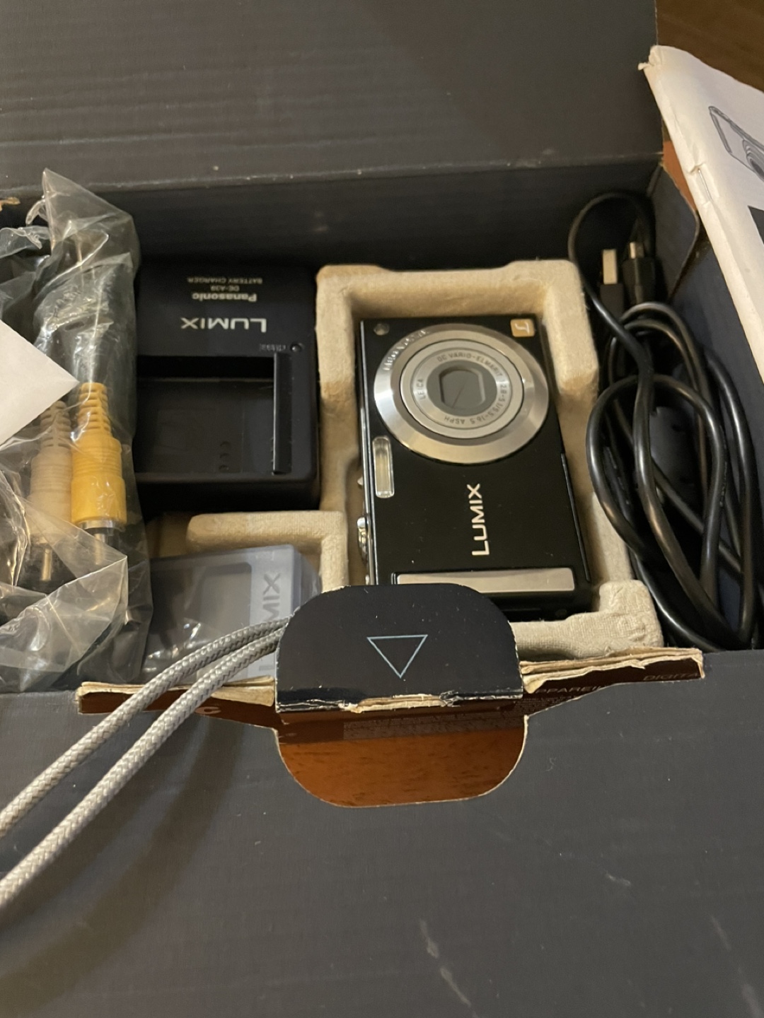 Panasonic Lumix DMC-FS3 Digital Camera