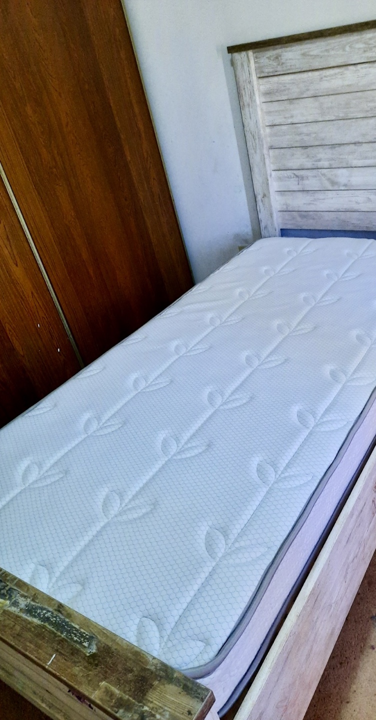 Twin bed - photo 2