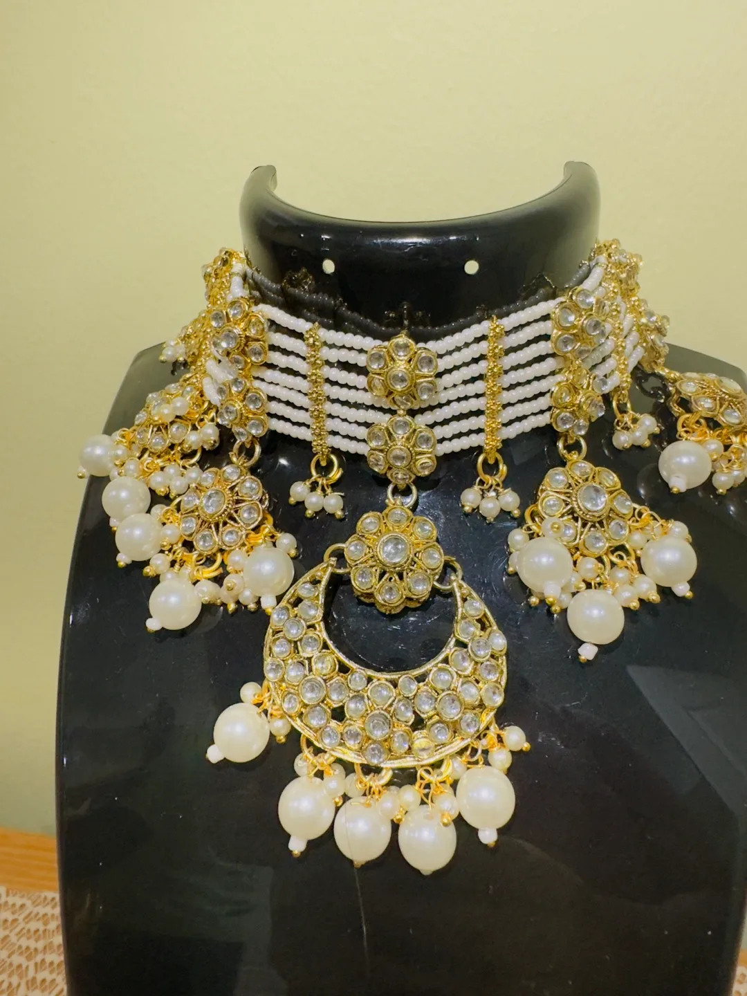Gold and Pearl Choker Necklace Set with Earrings thumbnail