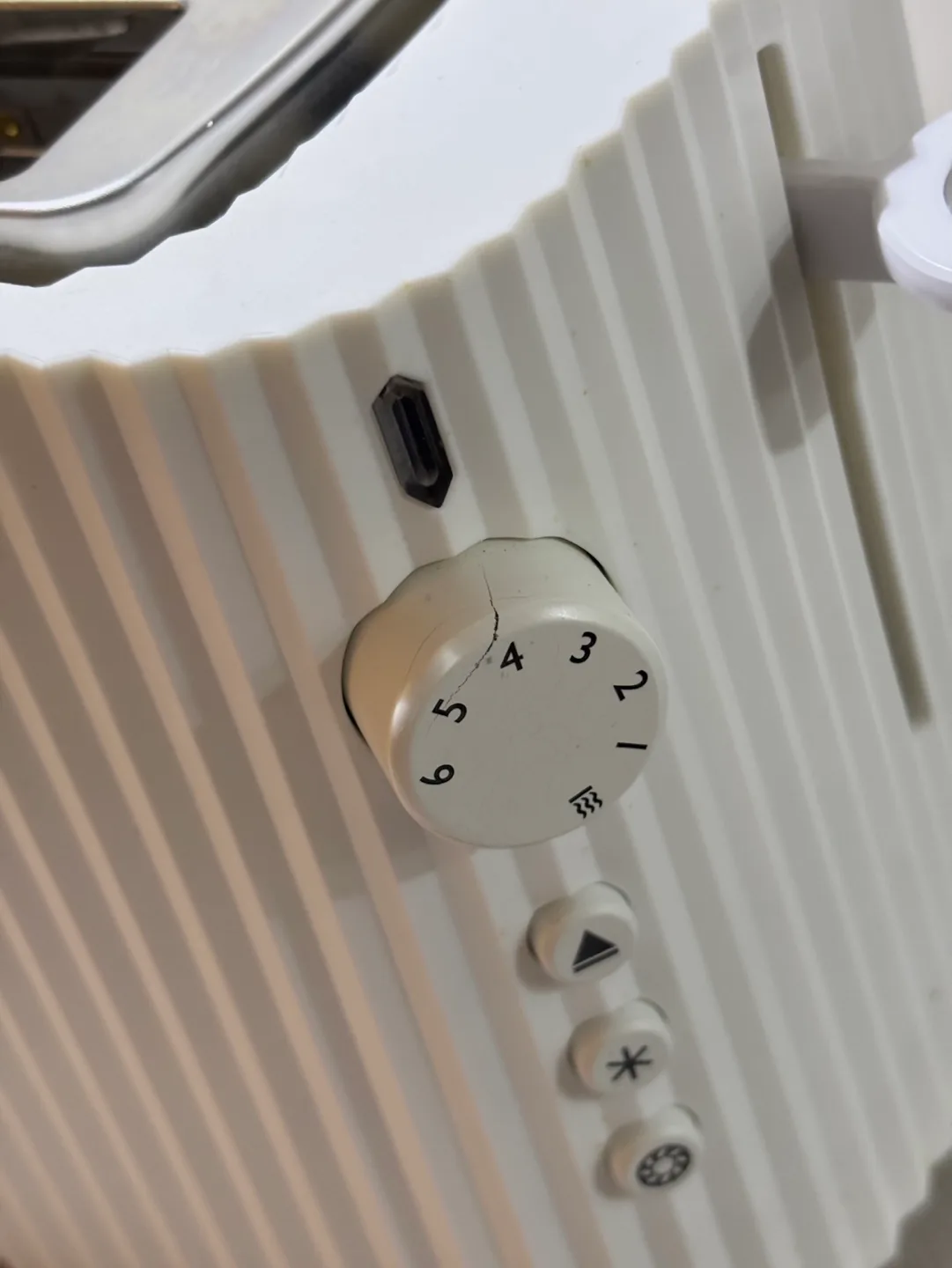 Alessi Electric Toaster image indicator(4)