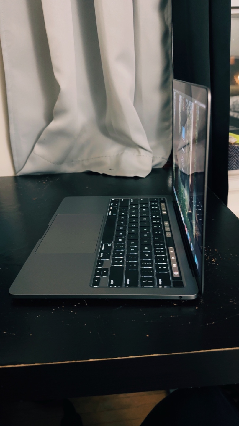 MacBook Pro M1 - photo 3