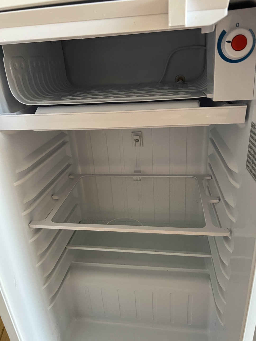 Danby Designer Compact Refrigerator - photo 3