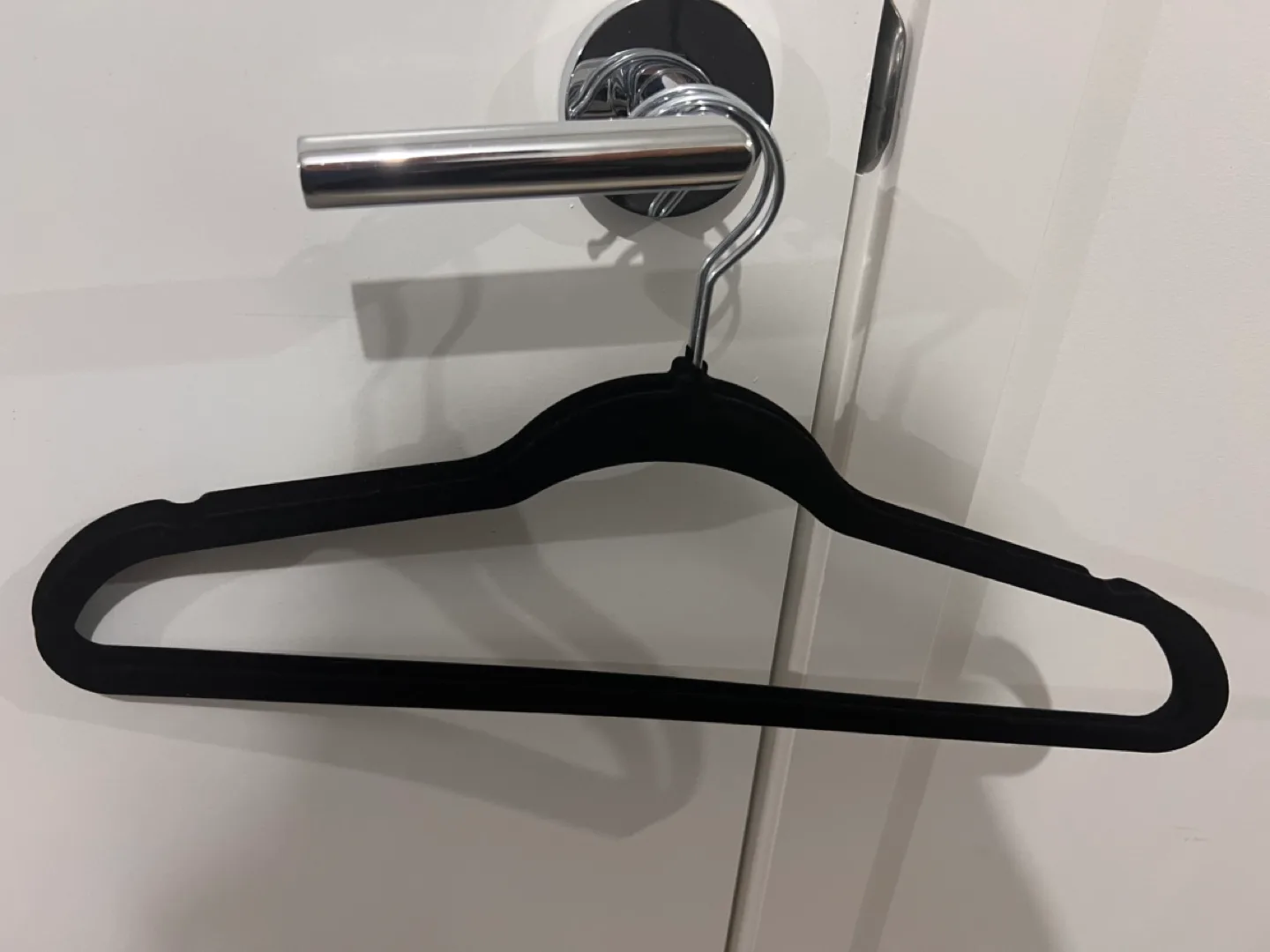 50-pack Velvet Clothes Hangers image indicator(2)