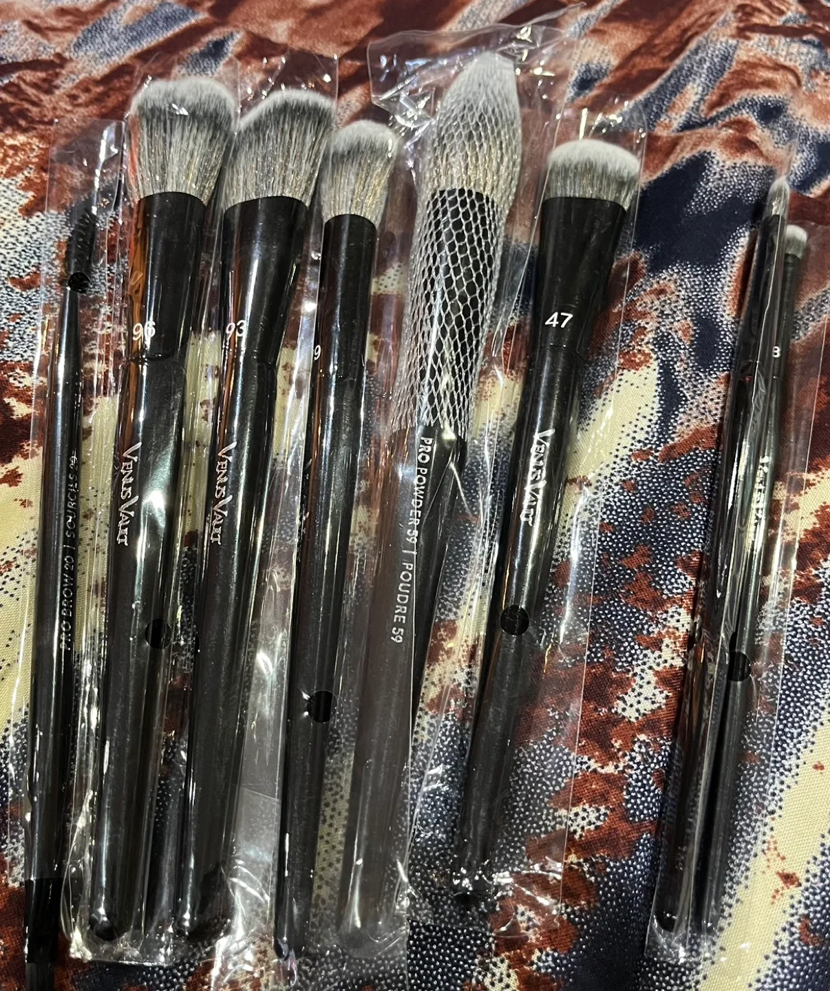 Makeup brushes thumbnail