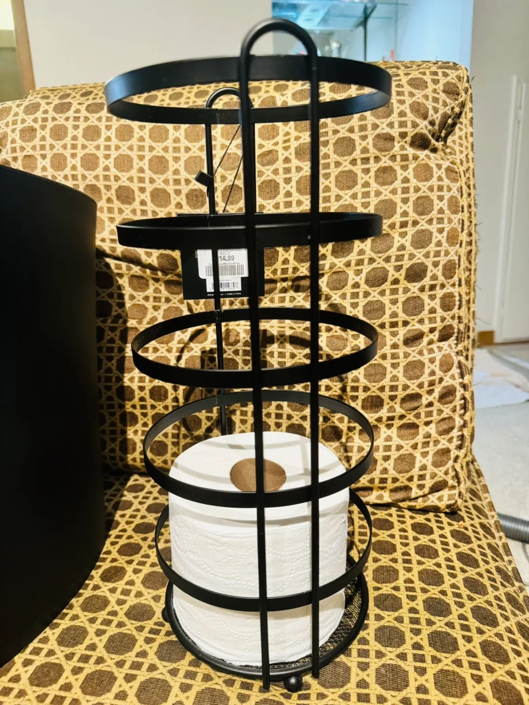 3 Toilet Paper Holder & Umbra Wastebasket Set image indicator(4)