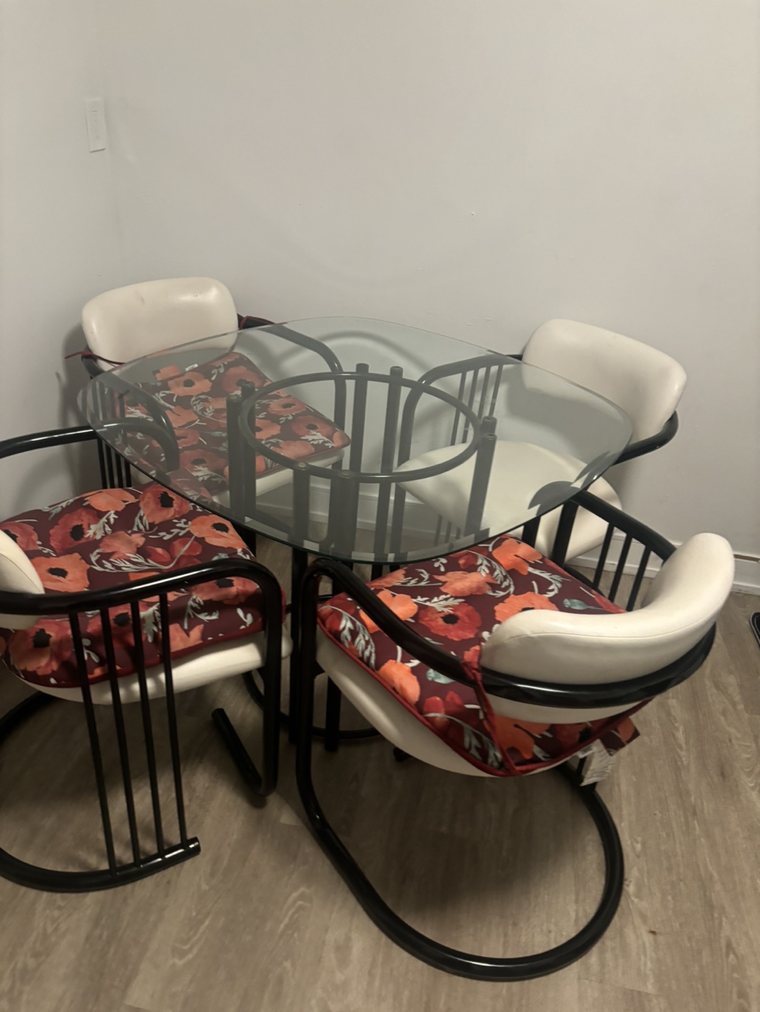 Glass top dining table set - photo 5