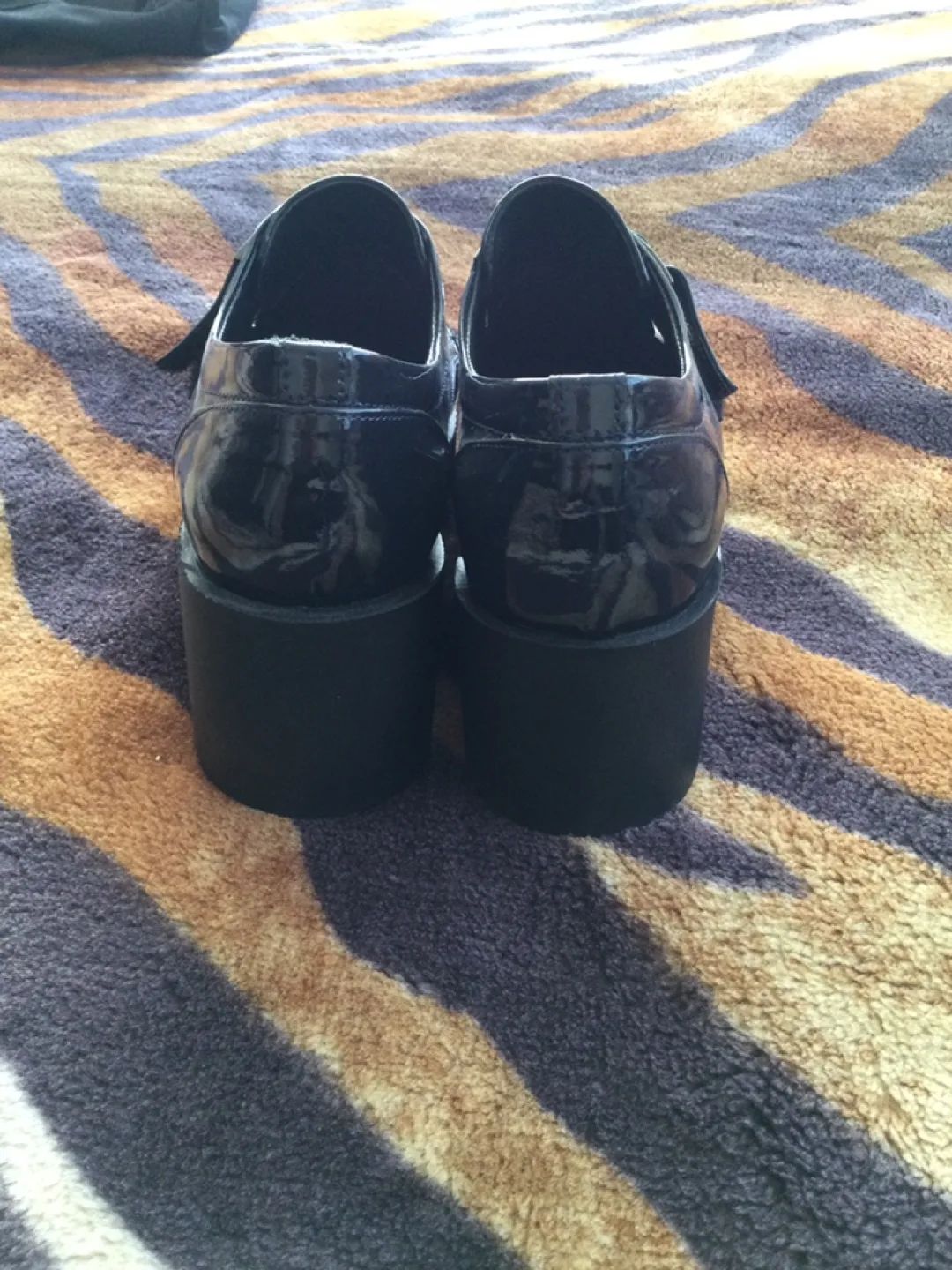 Navy Patent Leather Shoes 37 image indicator(3)