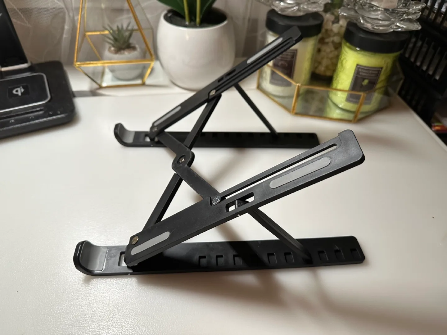 Laptop Stand image indicator(2)