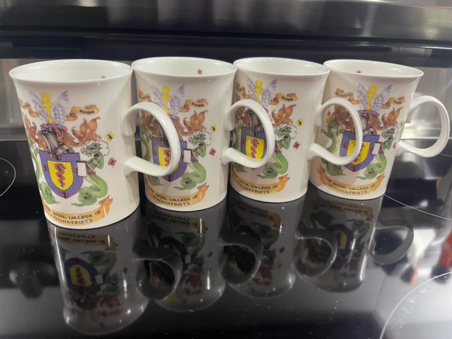 Set of 4 Royal College of Psychiatrists Mugs image indicator(2)