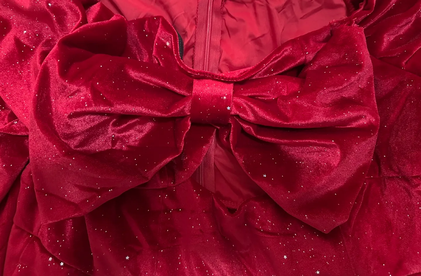 Red Velvet Glitter Jumpsuit image indicator(3)