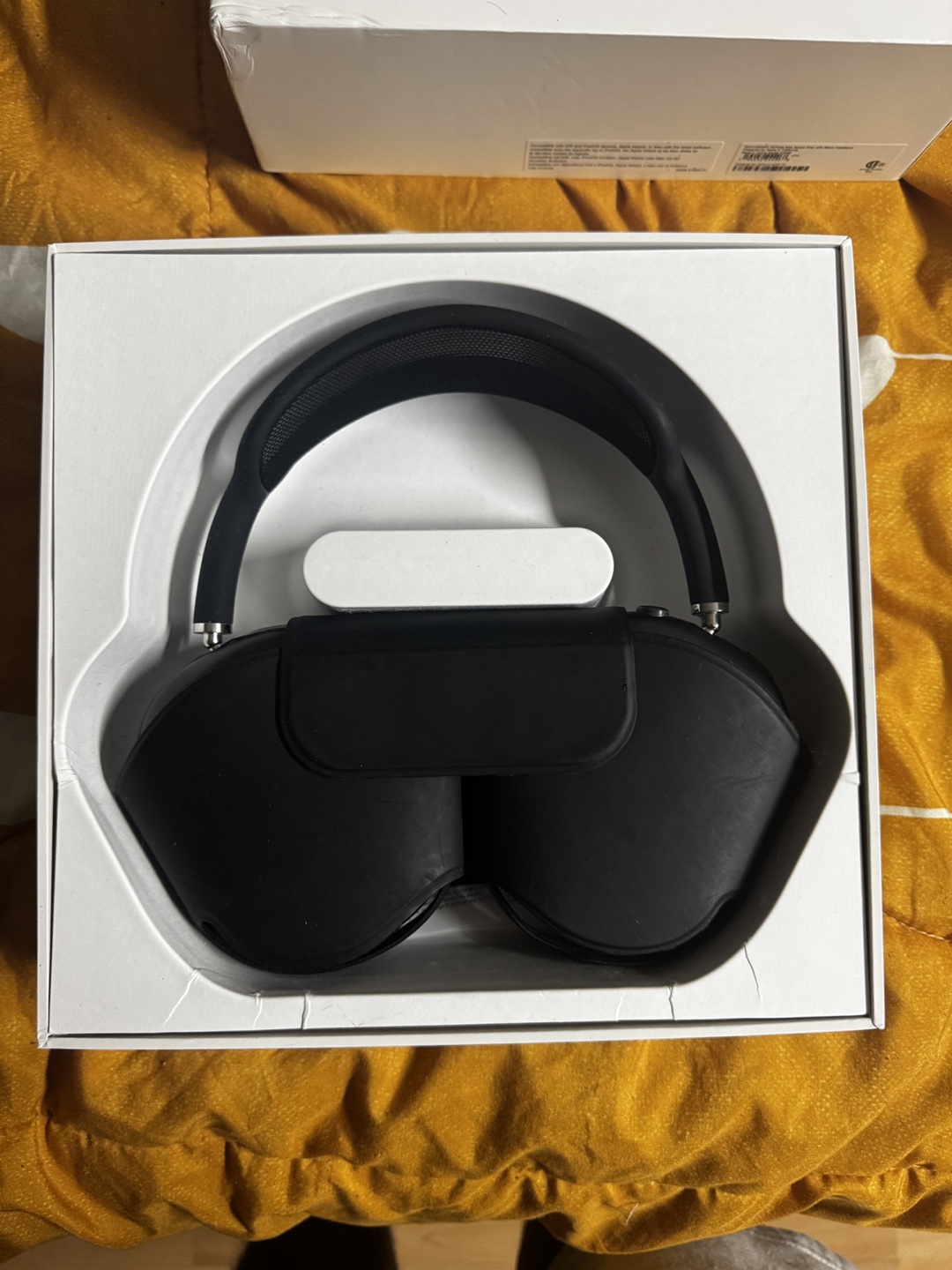 Apple AirPods Max Headphones with Smart Case - photo 3