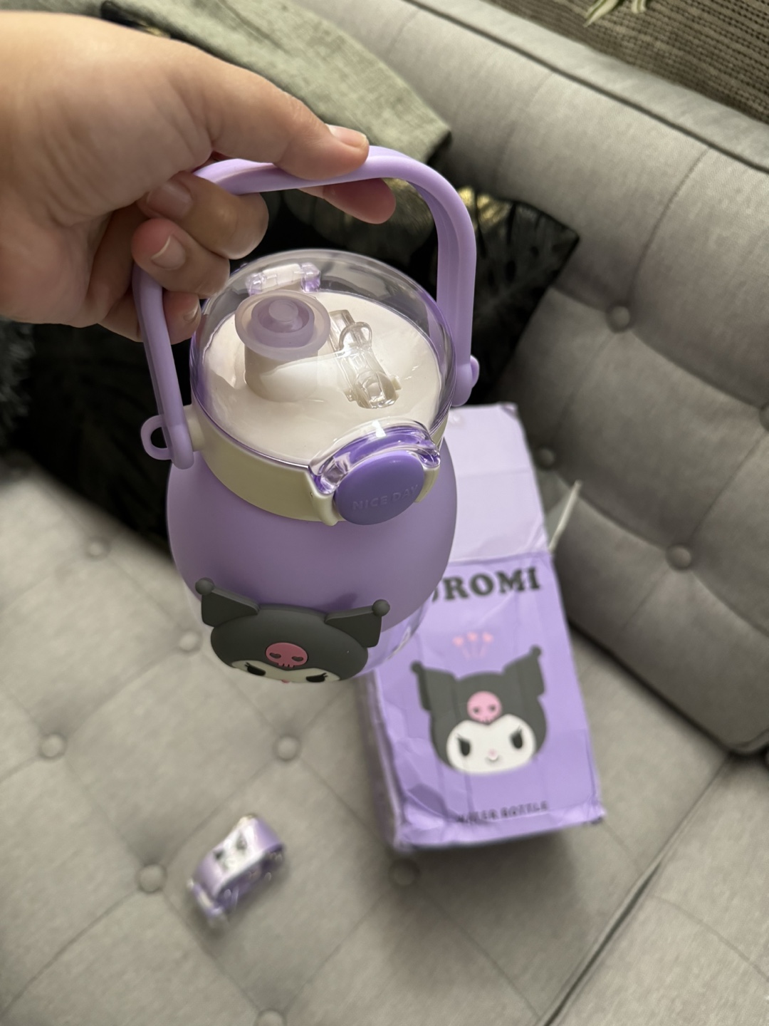 Kuromi Water Bottle (brand new) - photo 3