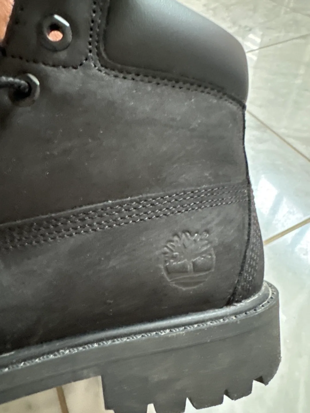 Black Timberland Boots image indicator(3)