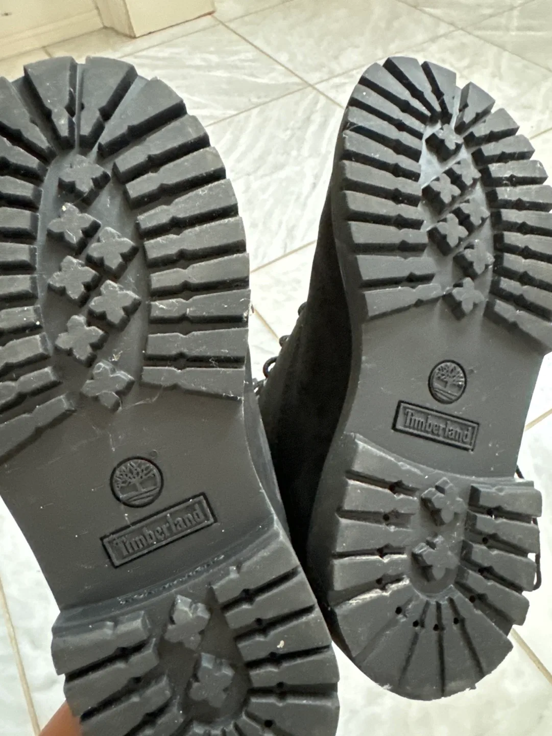 Black Timberland Boots image indicator(4)