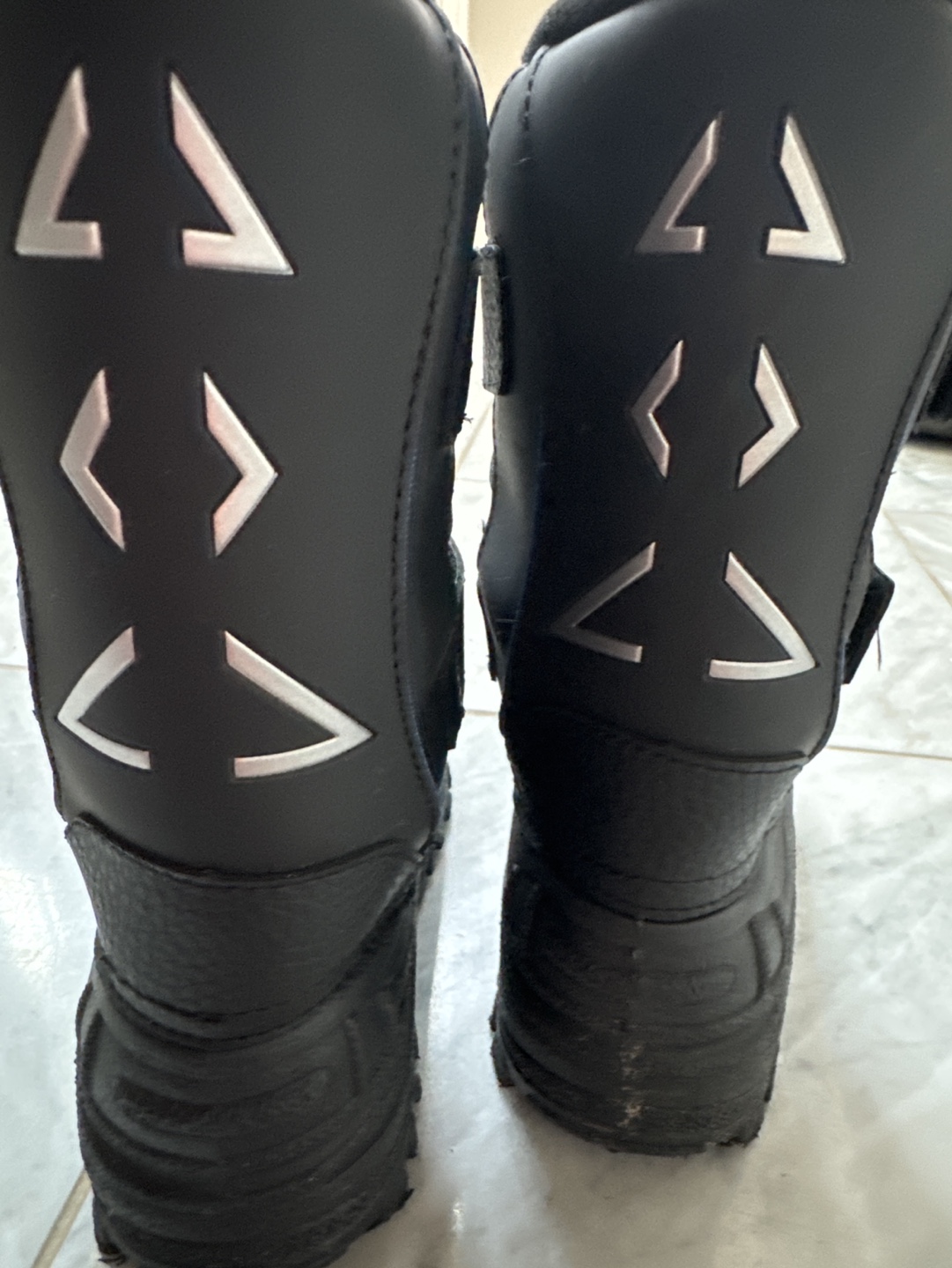 Gray Wolf Winter Boots - photo 3