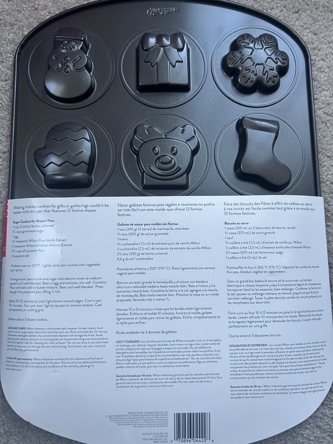 Wilton Cookie Shapes Pan - 12 Cavities - photo 3