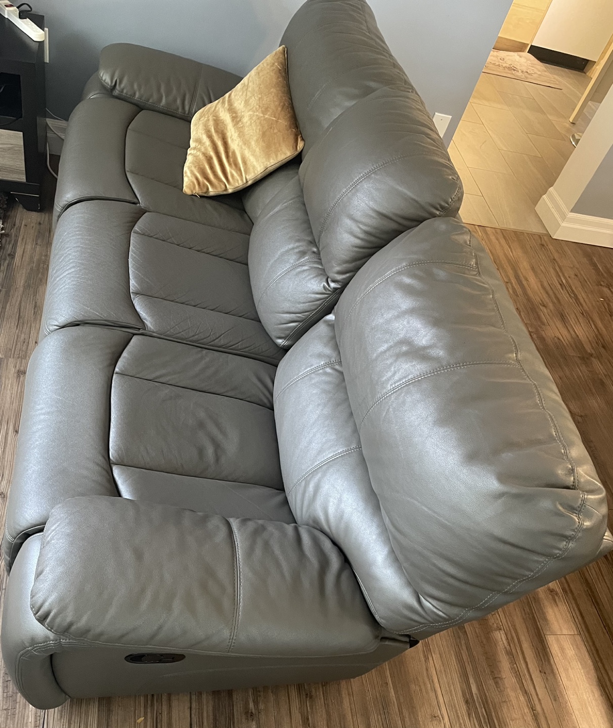 Reclining Leather Sofa - Pet free and smoke free house