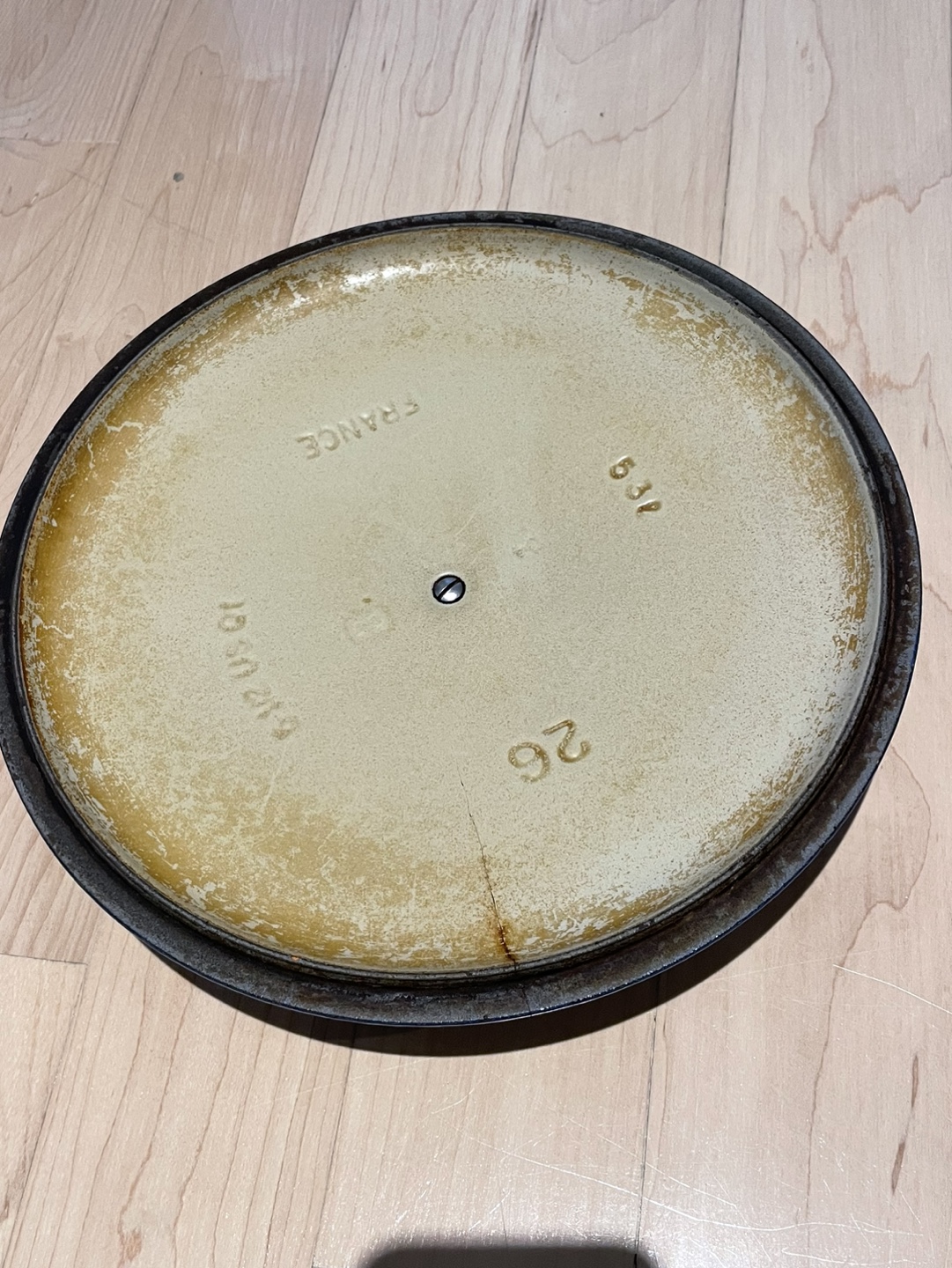 Free* Le Creuset Dutch Oven 26 with burnt bottom - photo 4