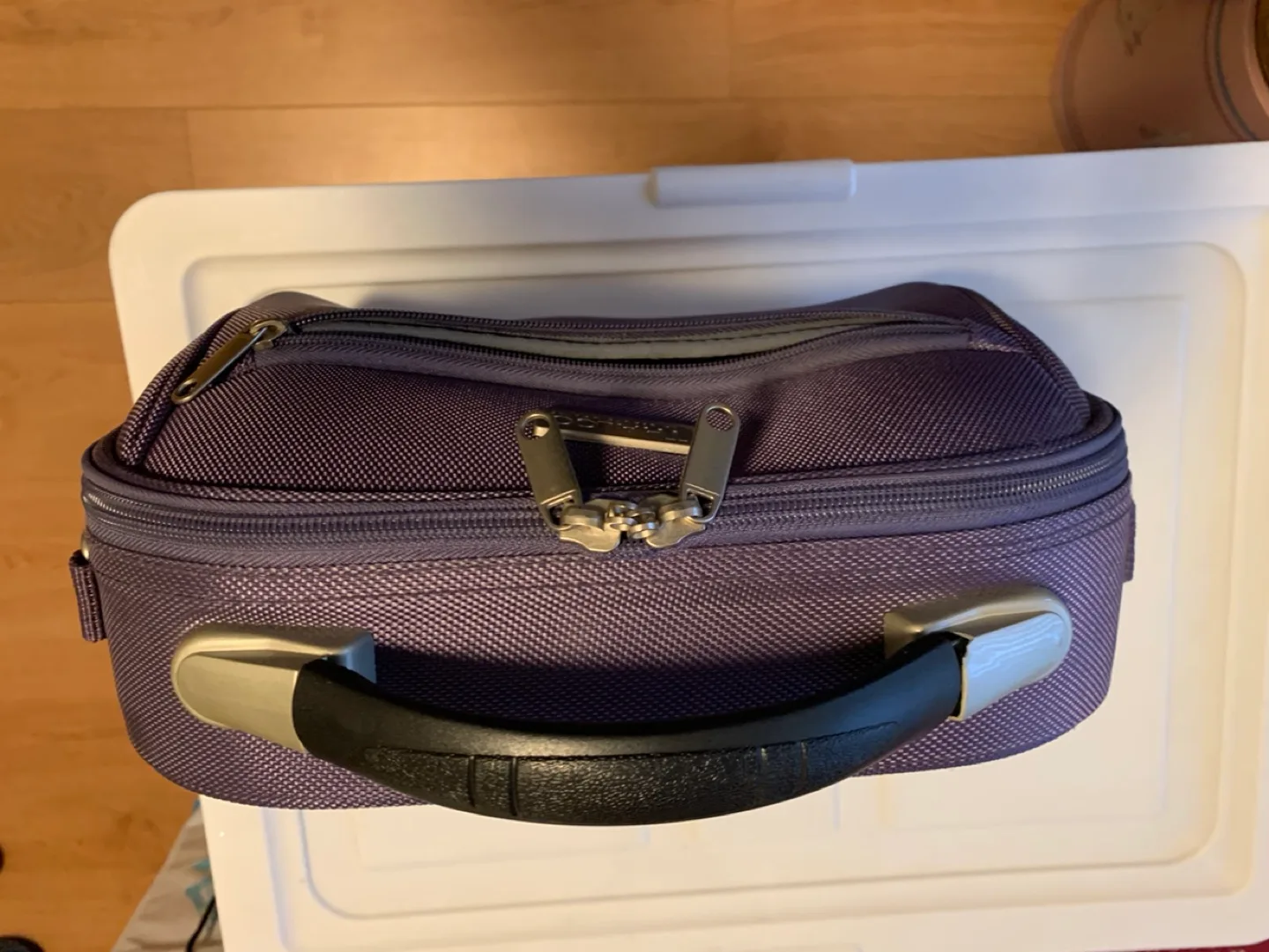 Make up/toiletry bag image indicator(3)