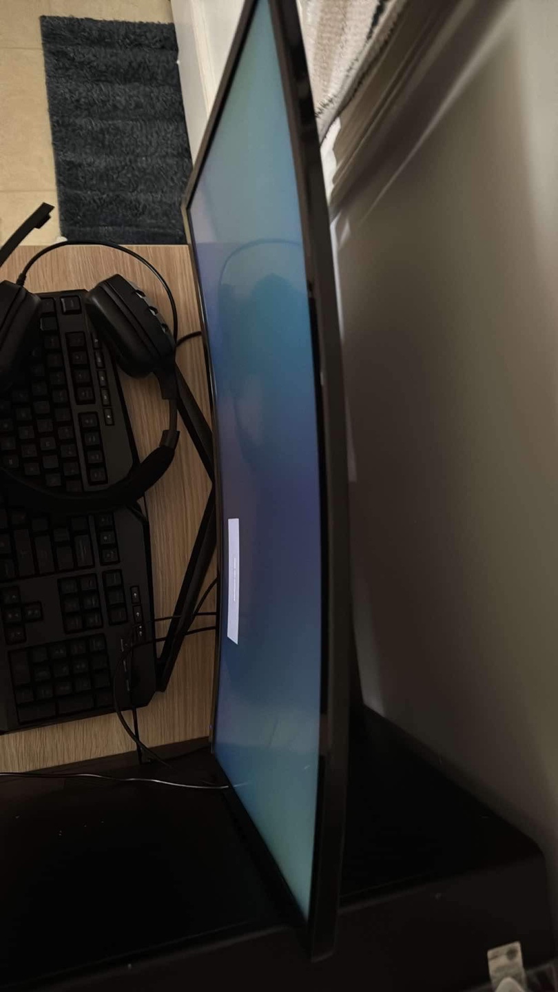 Curved Monitor