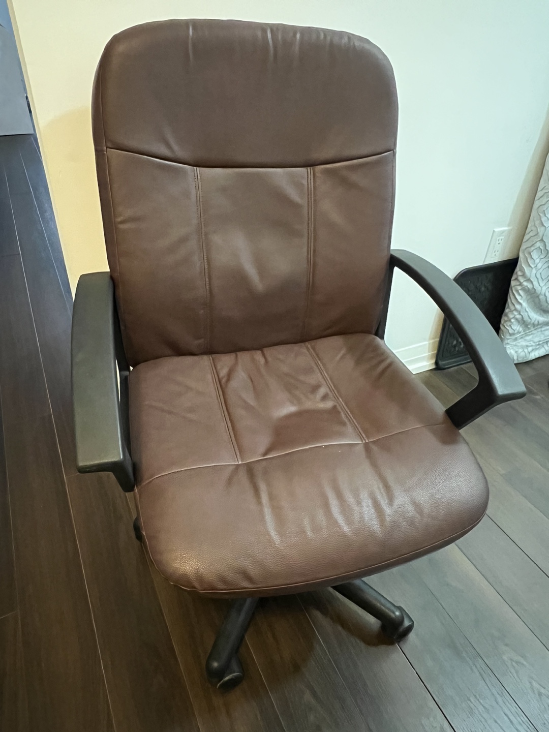 Office / desk chair