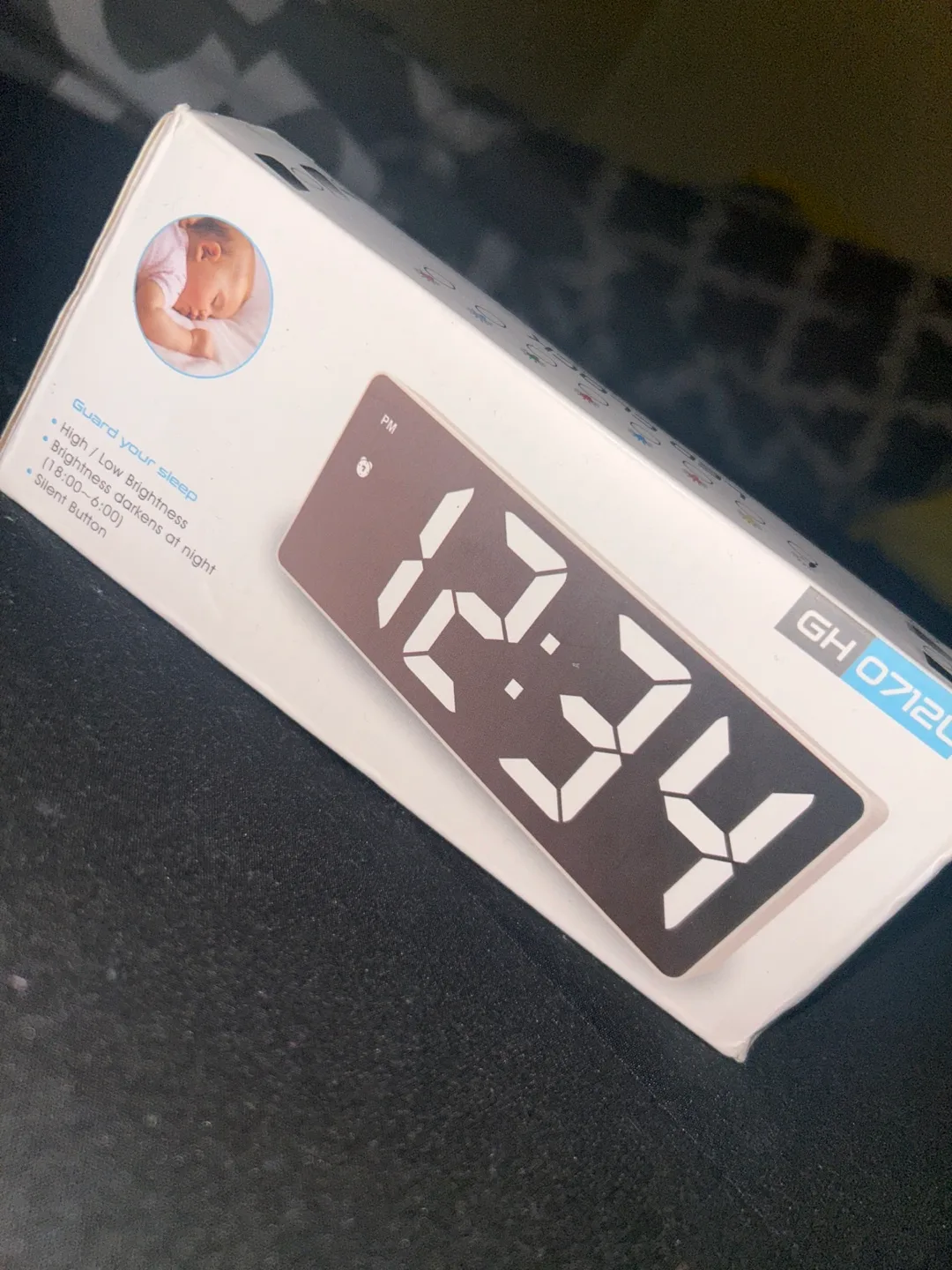 Digital Alarm Clock with Brightness Control thumbnail
