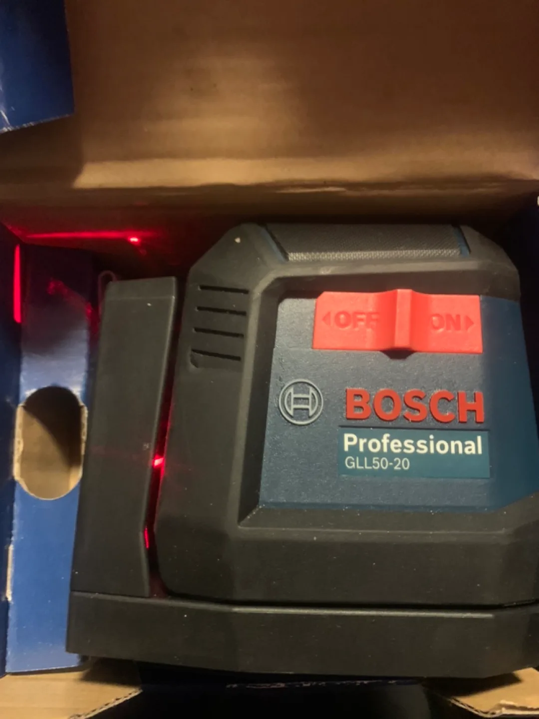 Bosch GLL50-20 Self-Levelling Cross-Line Laser image indicator(3)