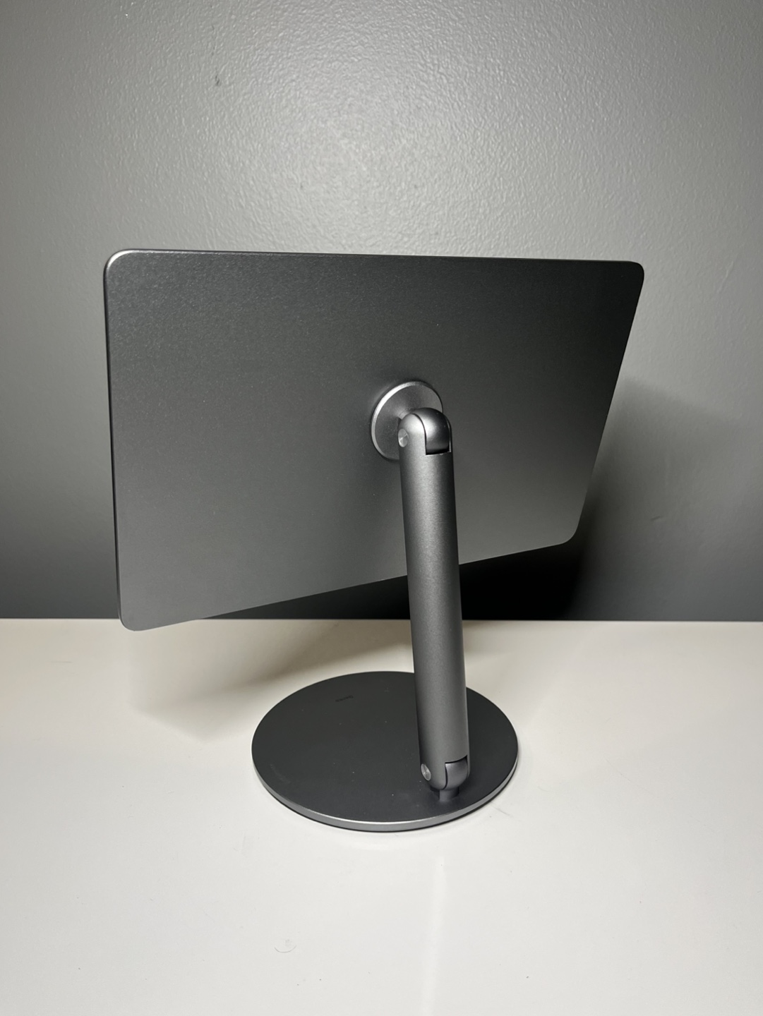 Magnetic iPad Stand in Space Grey - 12.9” iPad Pro - photo 3