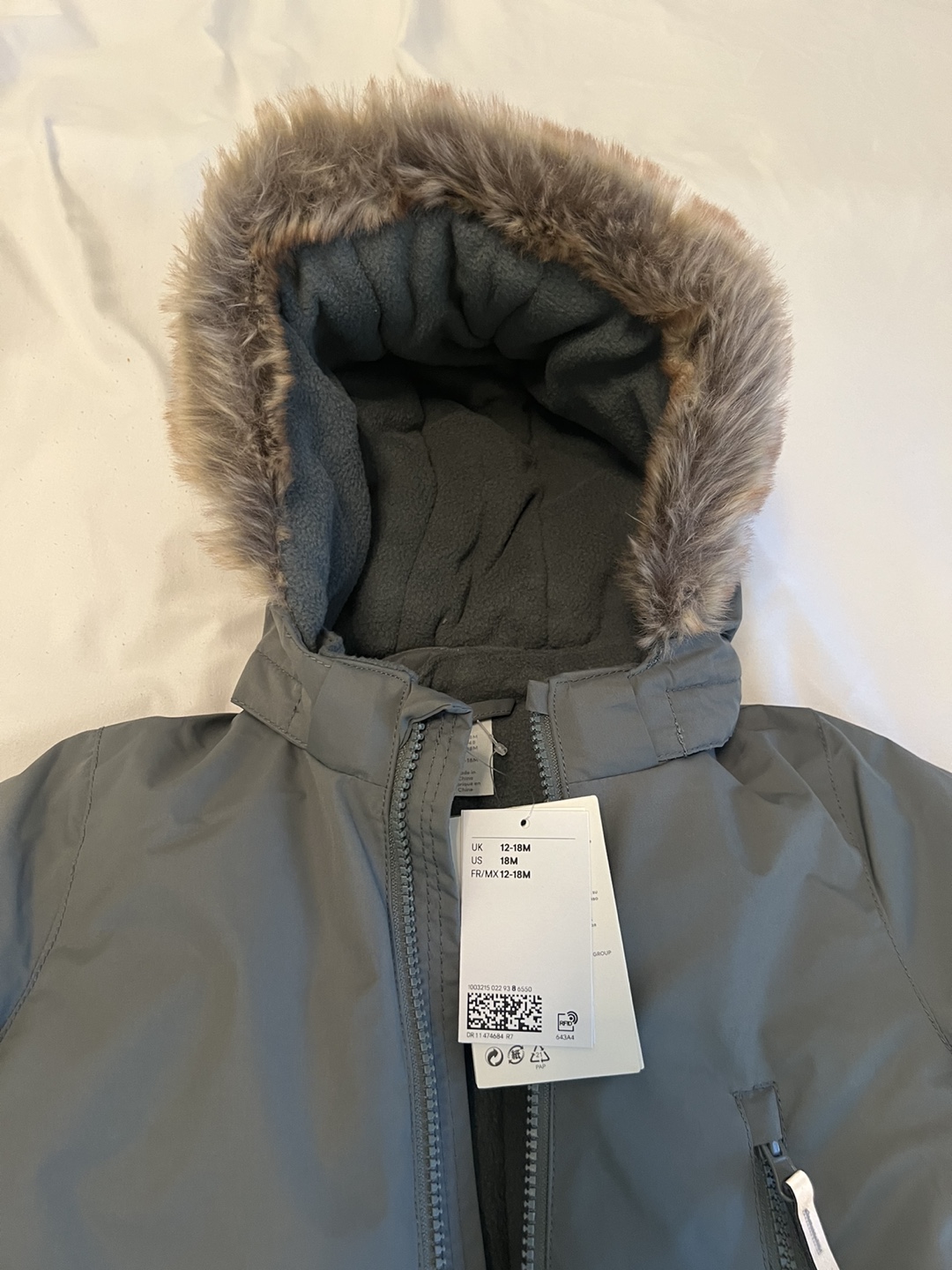 New H& M Baby Snowsuit water repellent for 12-18 months baby - photo 2