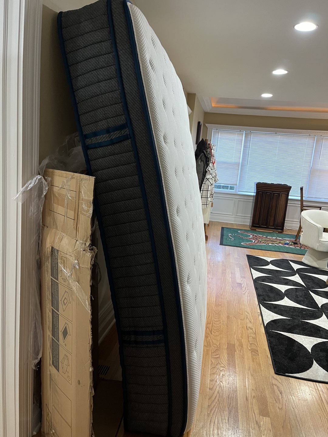 Queen Size Memory Foam Mattress - photo 5