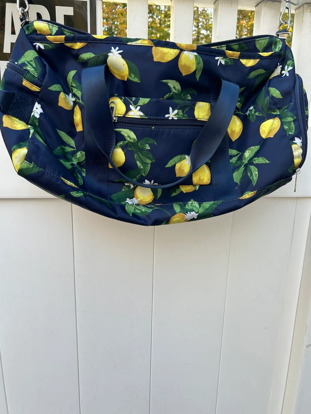 Lemon Print Weekender Travel Bag image indicator(4)