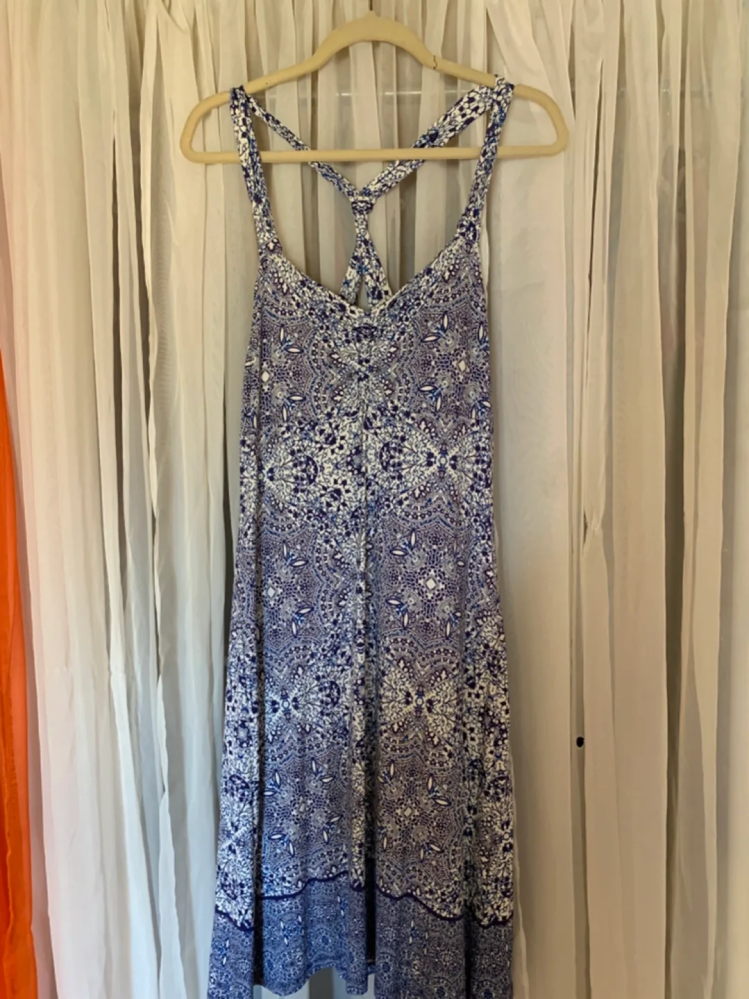 #freecycle Blue and White Floral Dress thumbnail