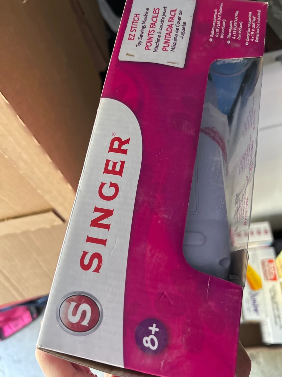 Singer Toy Sewing Machine image indicator(2)