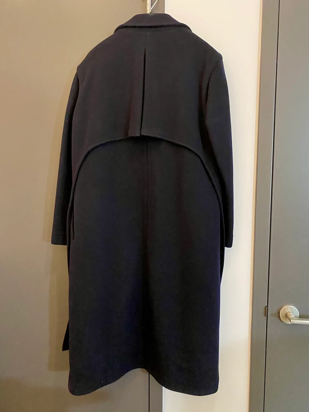DKNY Navy Blue Long women’s coat image indicator(4)