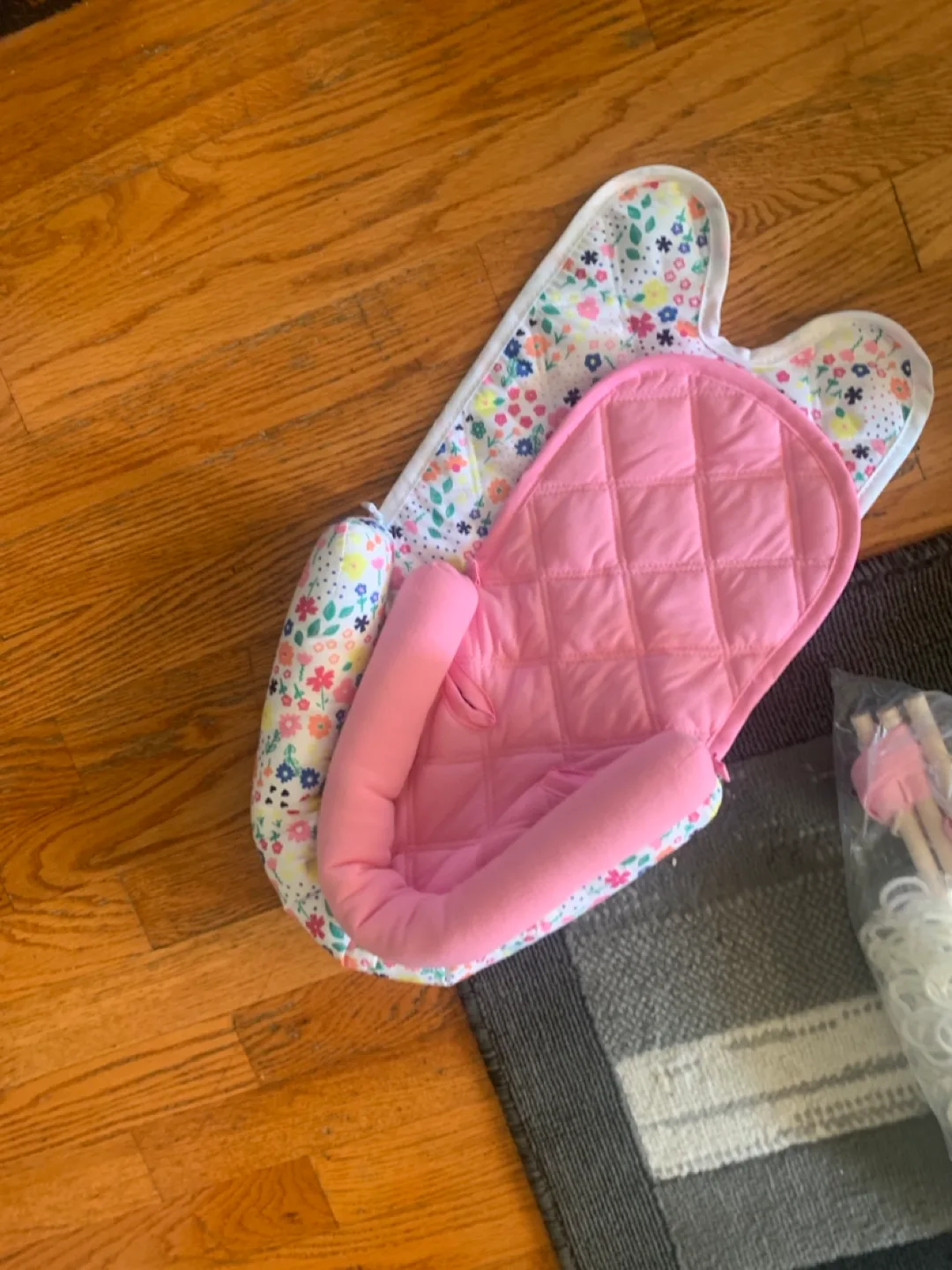 Baby Bath Tub Stand & Accessories image indicator(4)