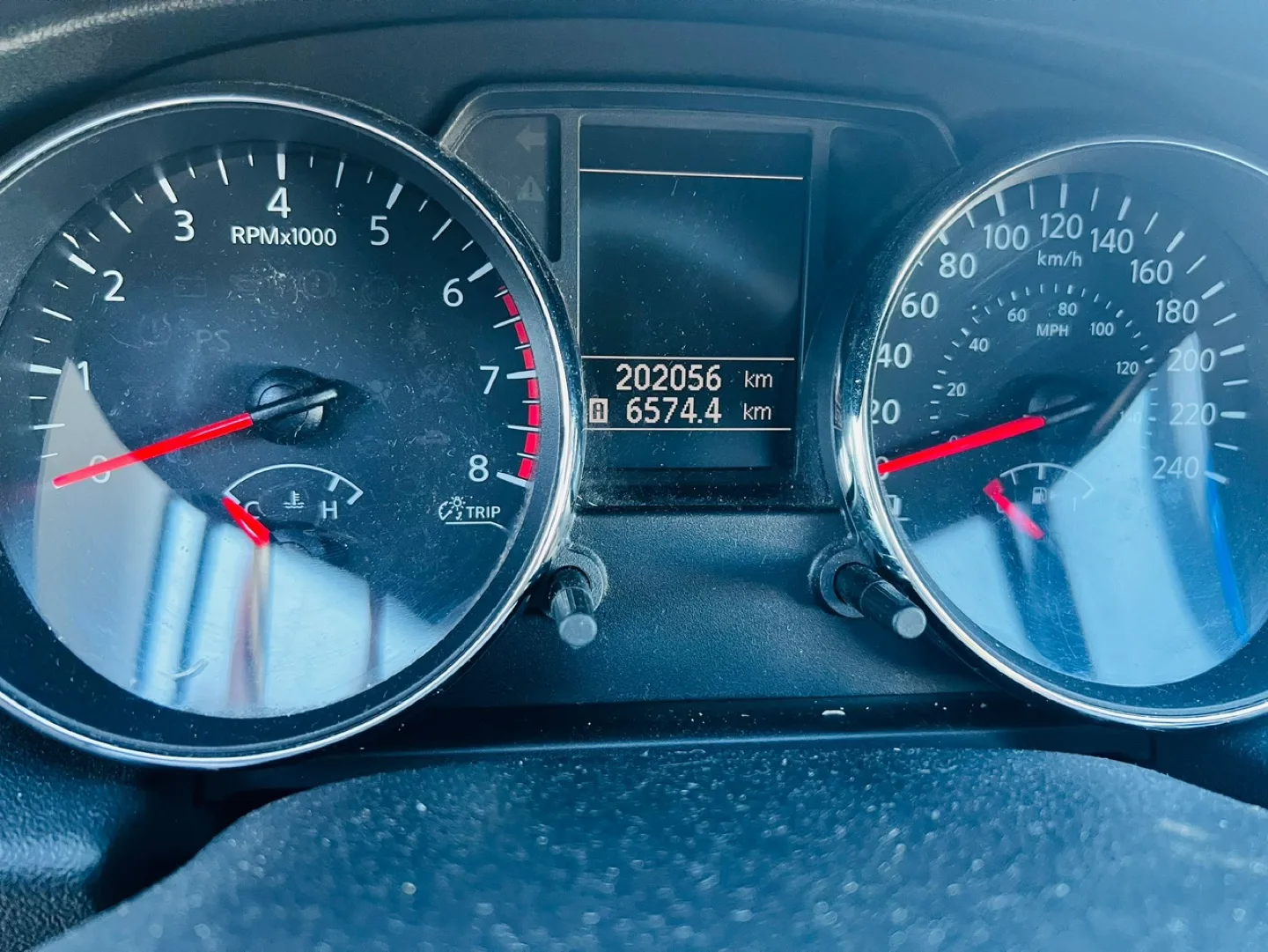 Nissan Rogue SUV car image indicator(7)