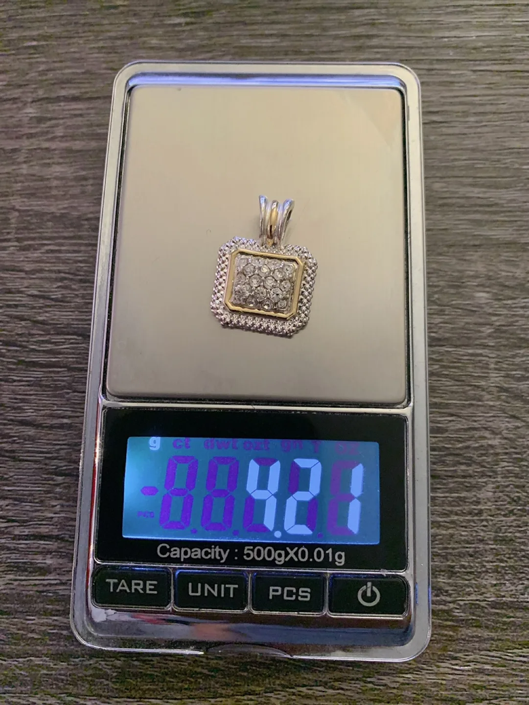 Avon Two-Tone Crystal Pendant image indicator(6)