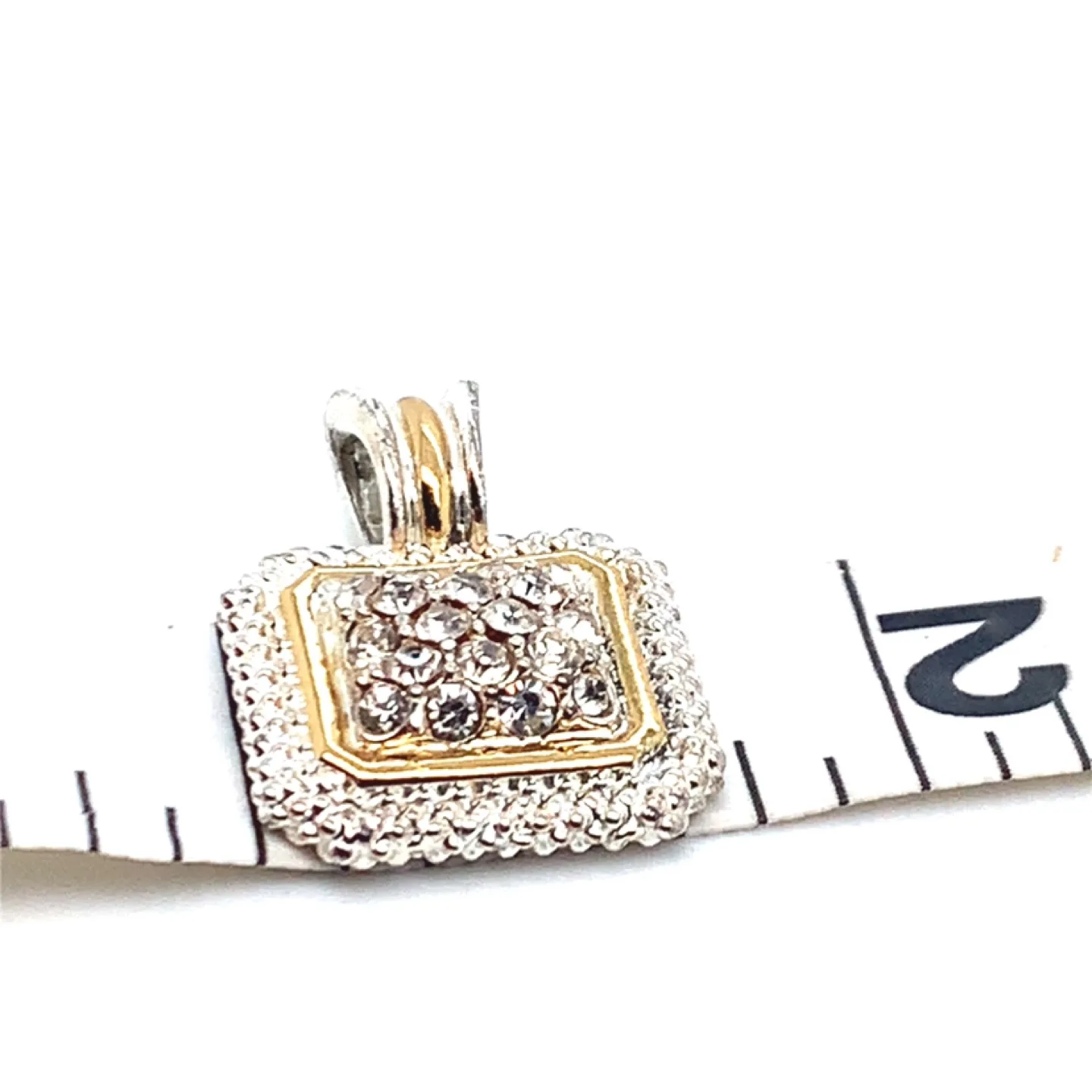 Avon Two-Tone Crystal Pendant image indicator(5)