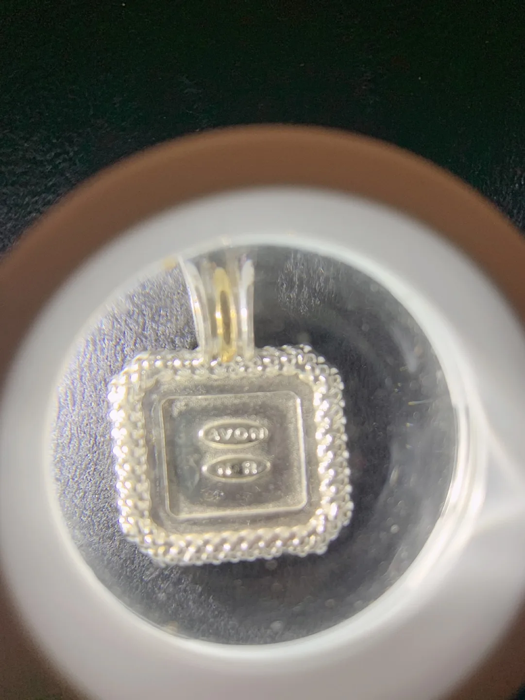 Avon Two-Tone Crystal Pendant image indicator(7)