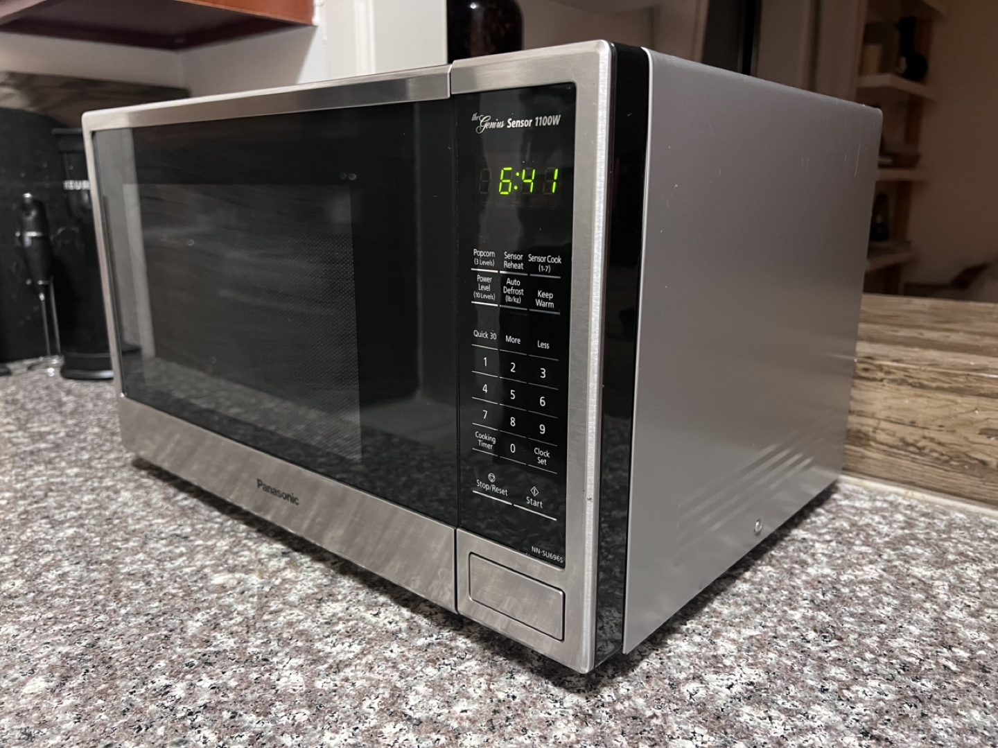 Panasonic Genius Sensor 1100W Microwave - photo 3