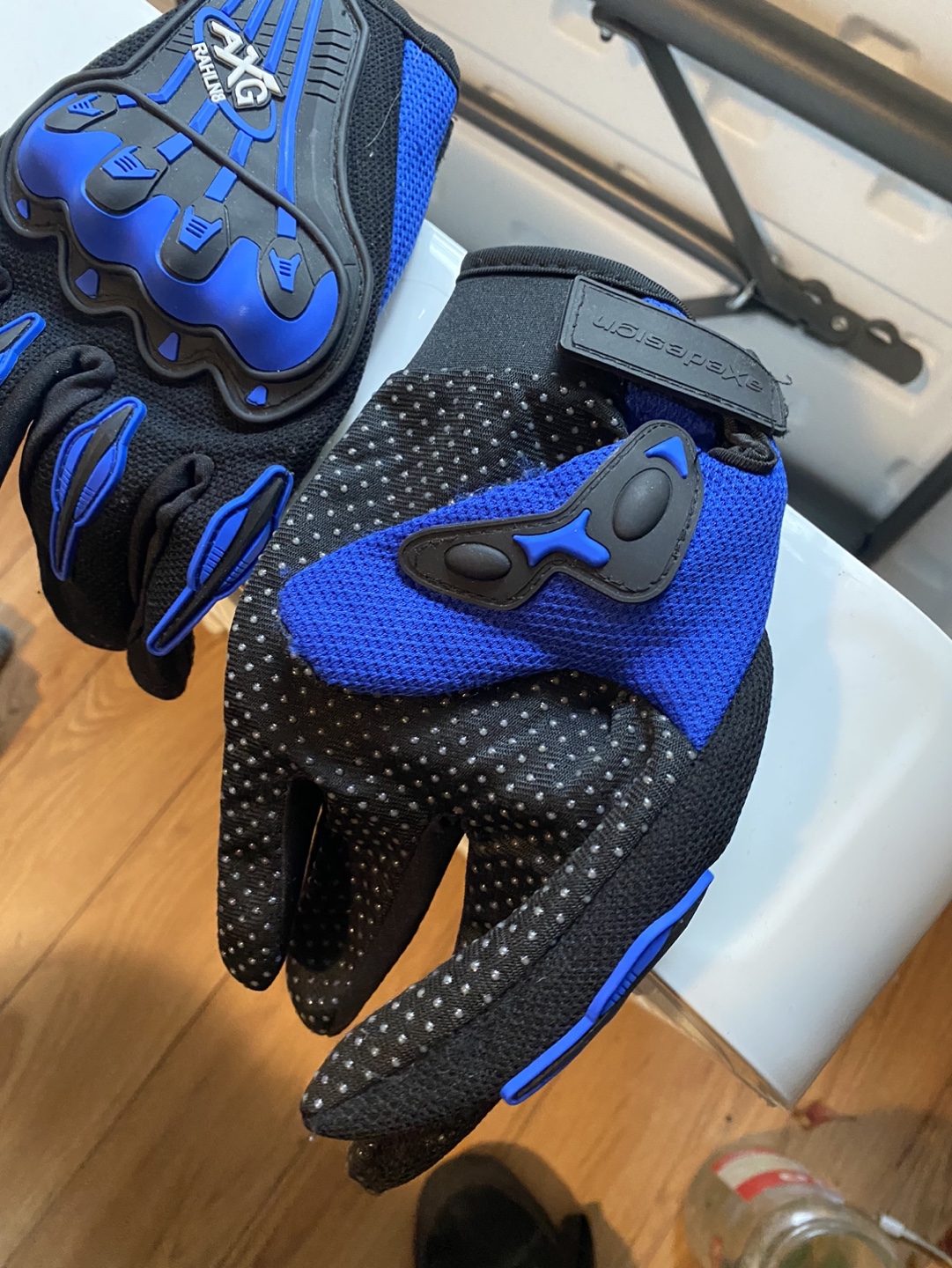 AXG Design Motorcycle Gloves - photo 2
